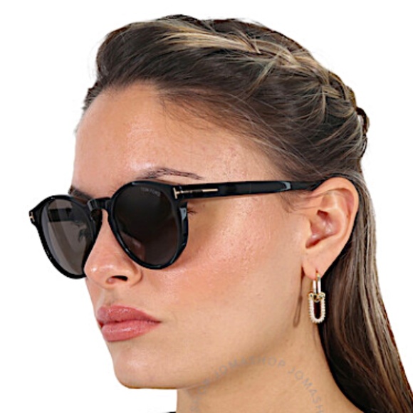 Tom Ford Margaux-02 Sunglasses FT0615 01B 50 main image 11